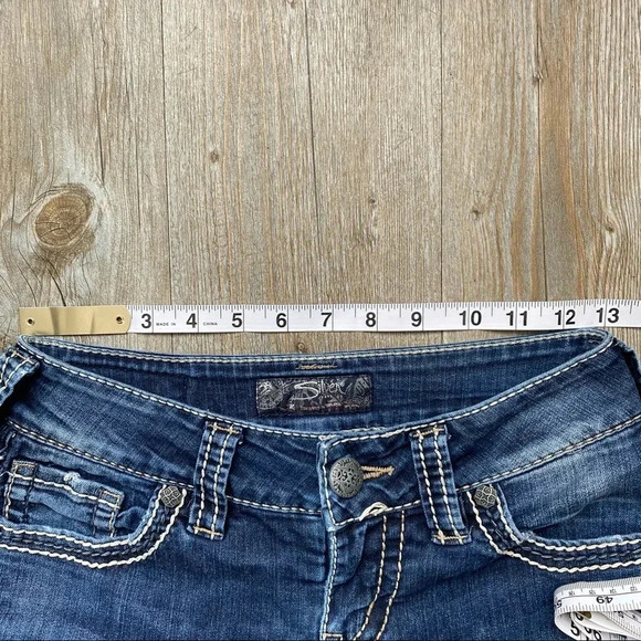 SILVER | Distressed  Suki Skinny Jeans - Picture 4 of 12